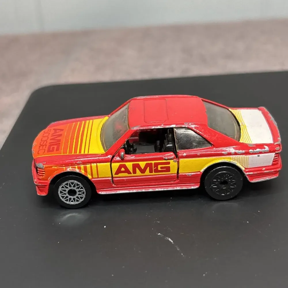 1984 Matchbox Mercedes Benz 500 SEC AMG Rare Color Change Wheels Doors Open VTG